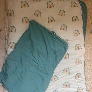 Kyte baby TODDLER size rainbow blanket and pillow case set retired print